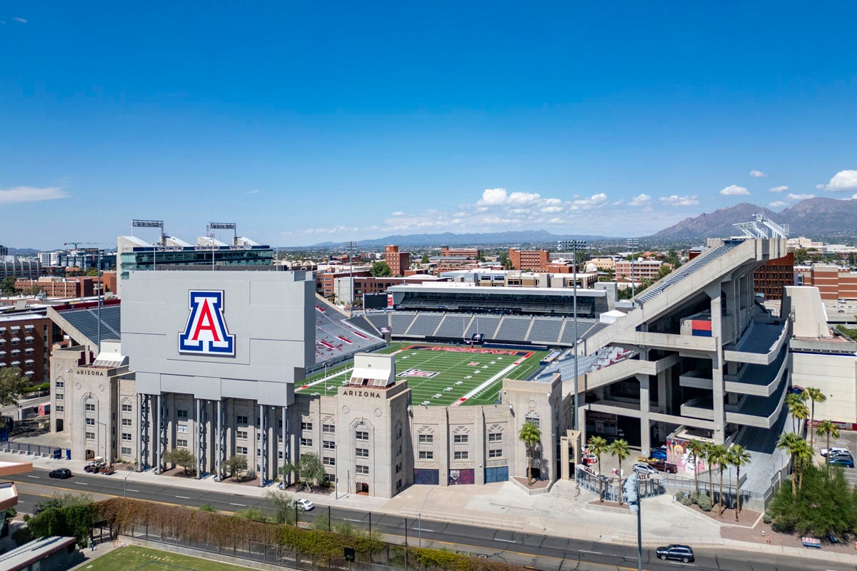 Minutes to football games at Arizona Stadium
