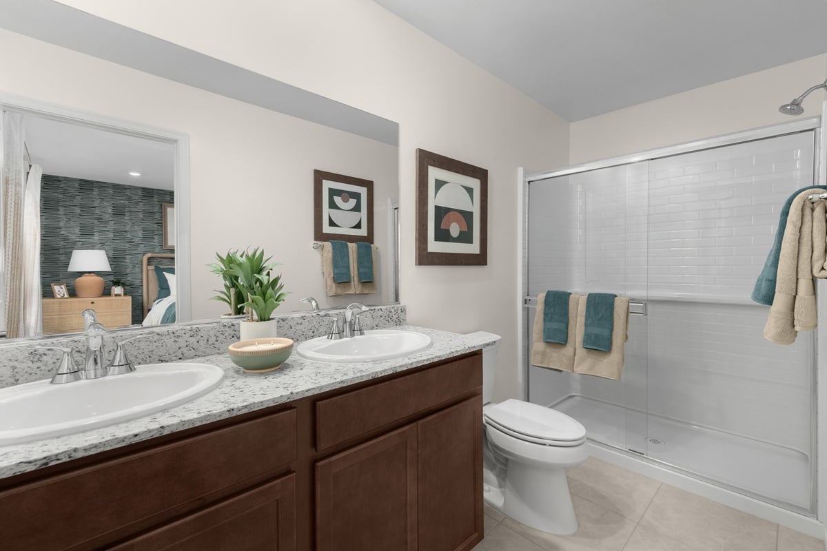 Dual-sink vanity at primary bath