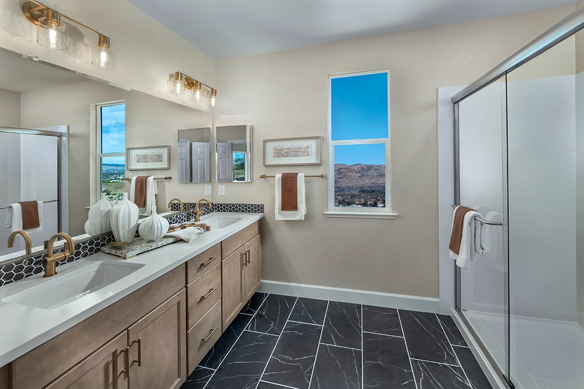 Dual-sink vanity at primary bath