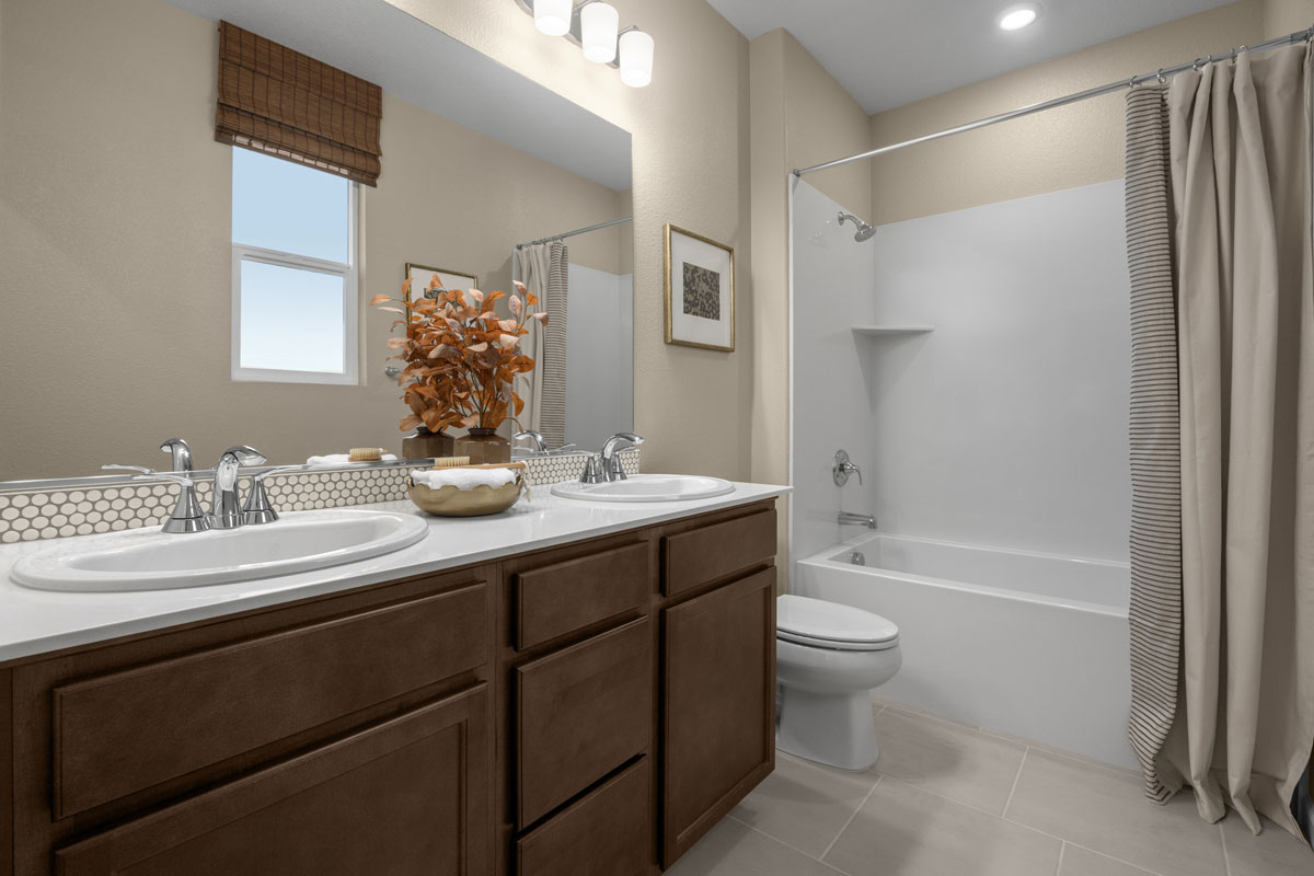 Dual-sink vanity at primary bath