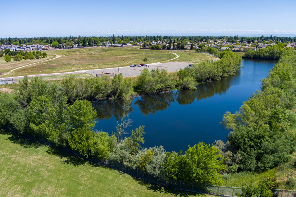 Short walk to Ed DeBenedetti Park 