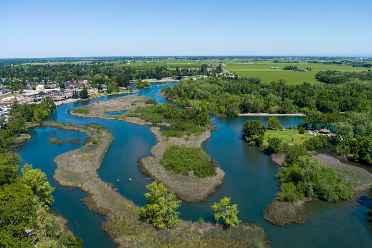 10-minute drive to Lodi Lake 