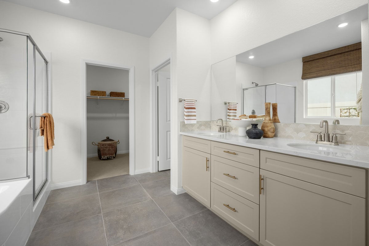 Optional extended dual-sink vanity at primary bath