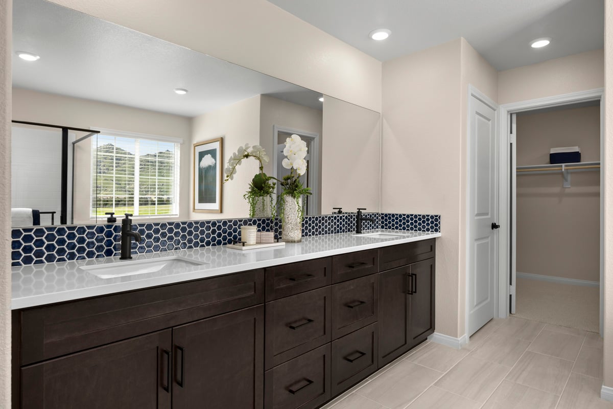 Optional extended vanity with drawer bank at primary bath