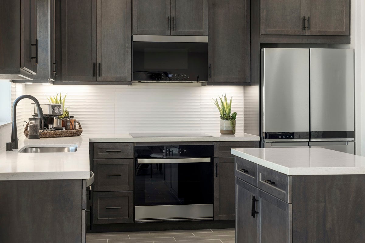 Optional built-in oven under cooktop