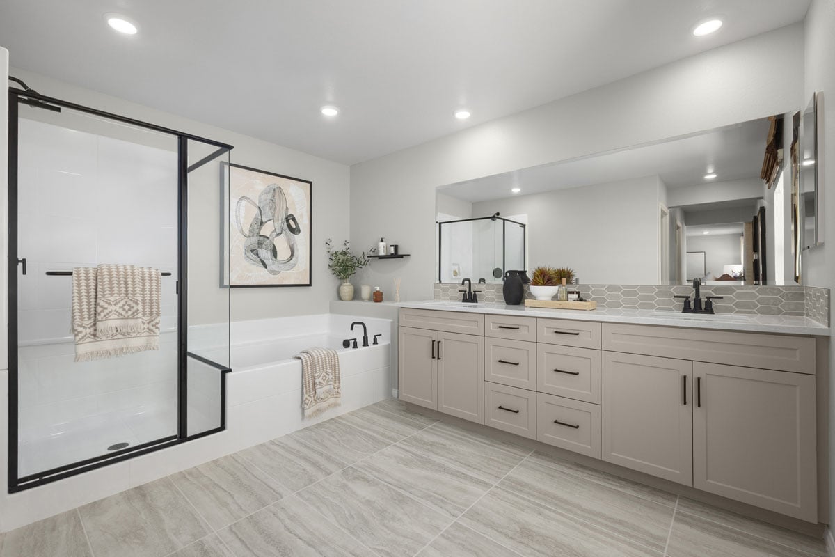 Optional extended vanity and drawer bank at primary bath