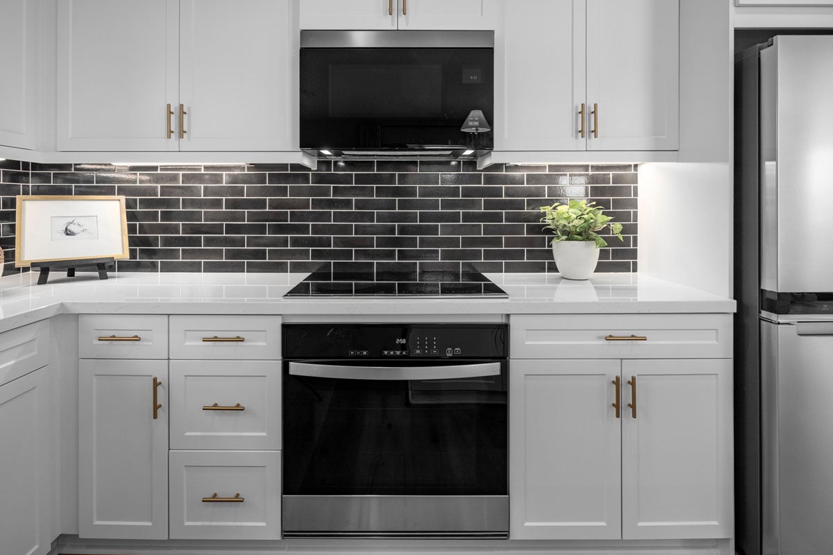 Optional custom tile kitchen backsplash 