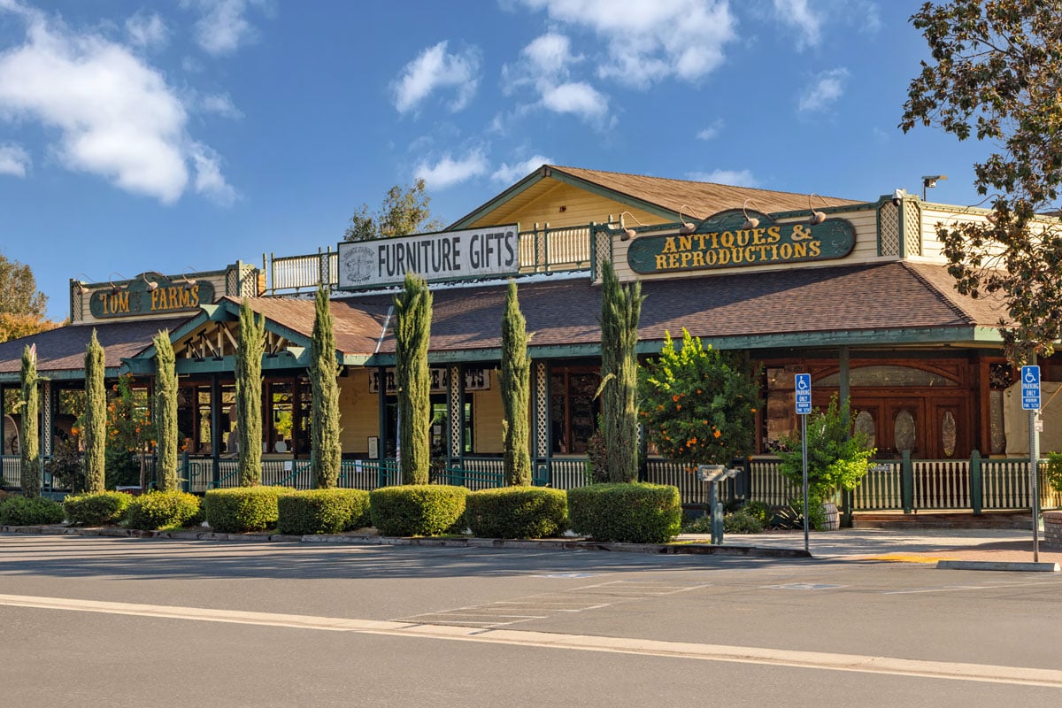 Family friendly activities nearby at Tom's Farms