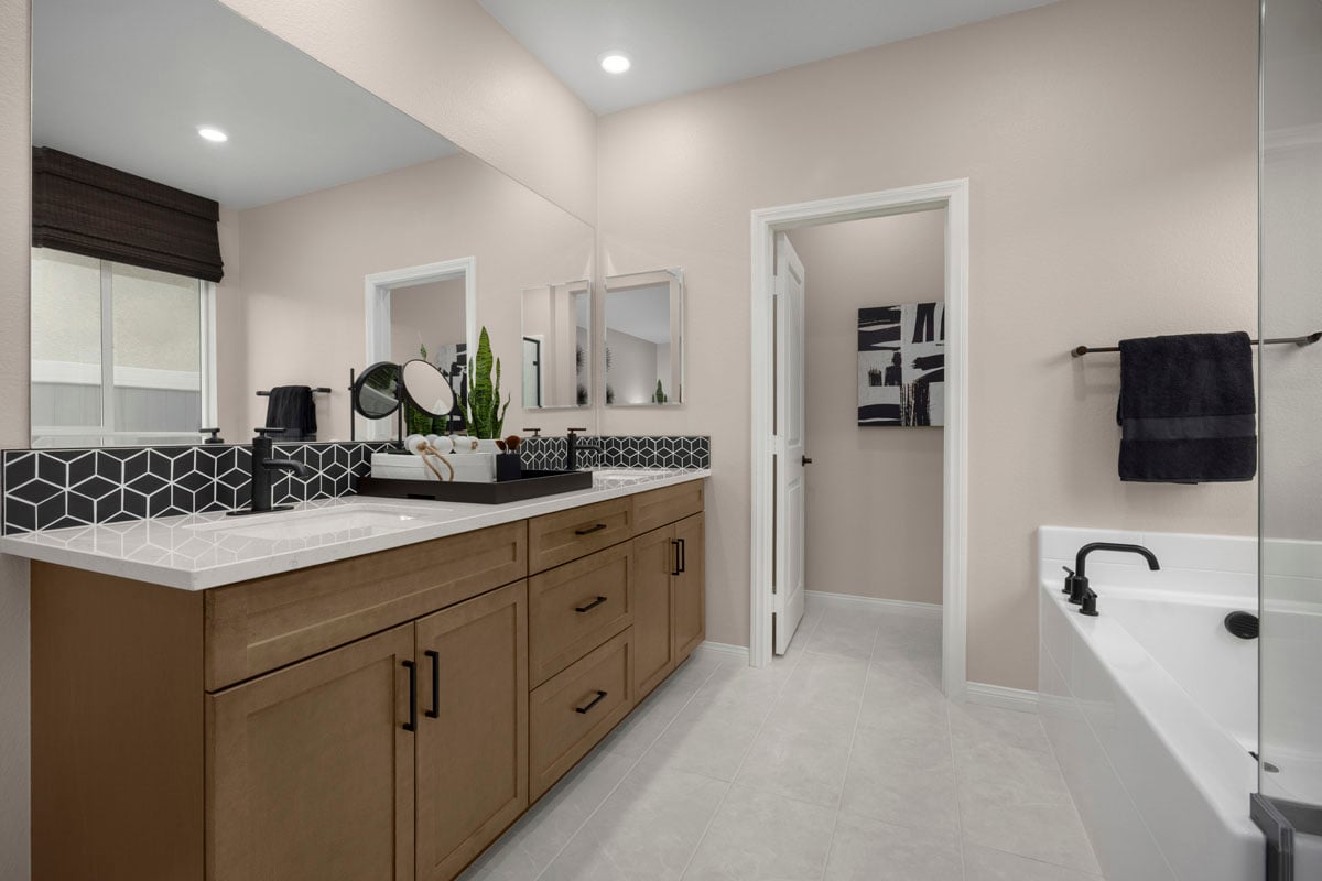 Optional extended vanity with drawer bank at primary bath