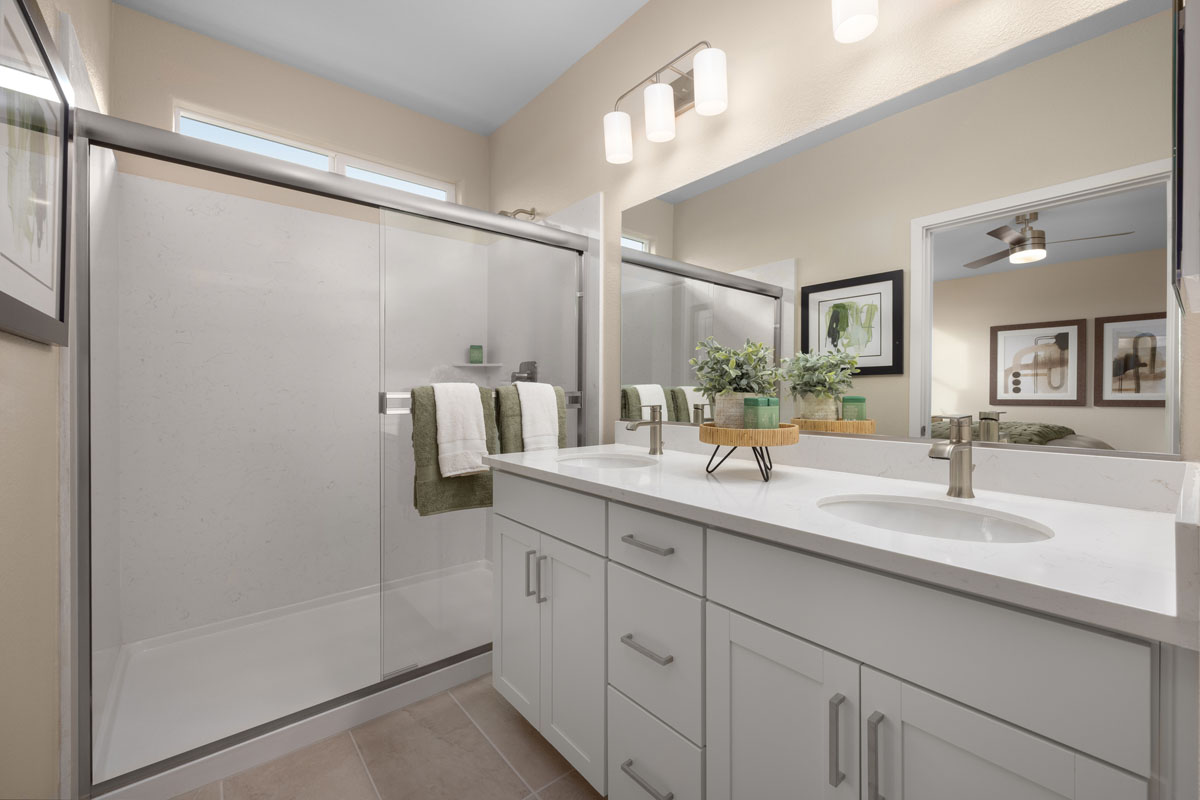 Dual-sink vanity at primary bath