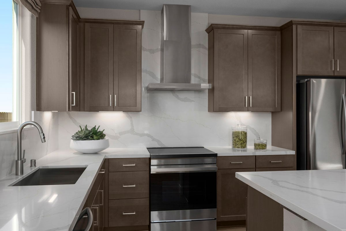 Full quartz backsplash