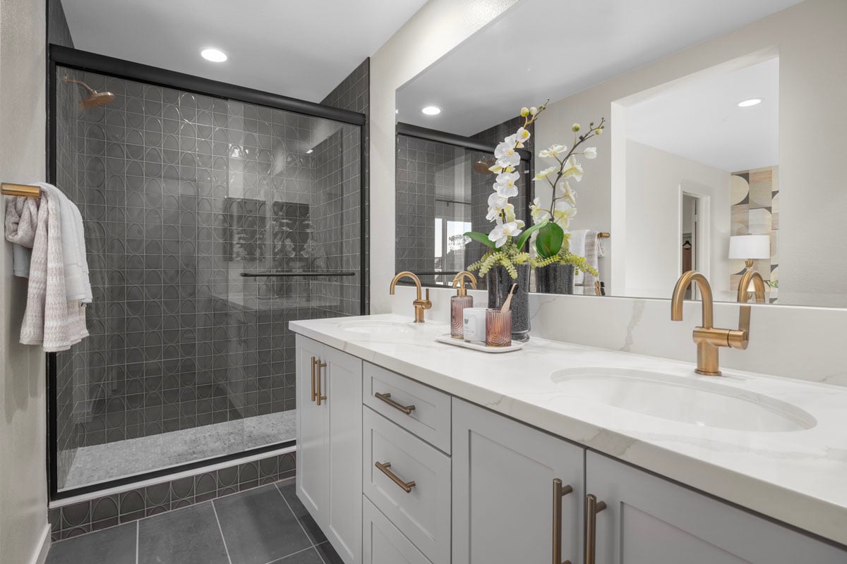 Optional gold bath fixtures and accessories