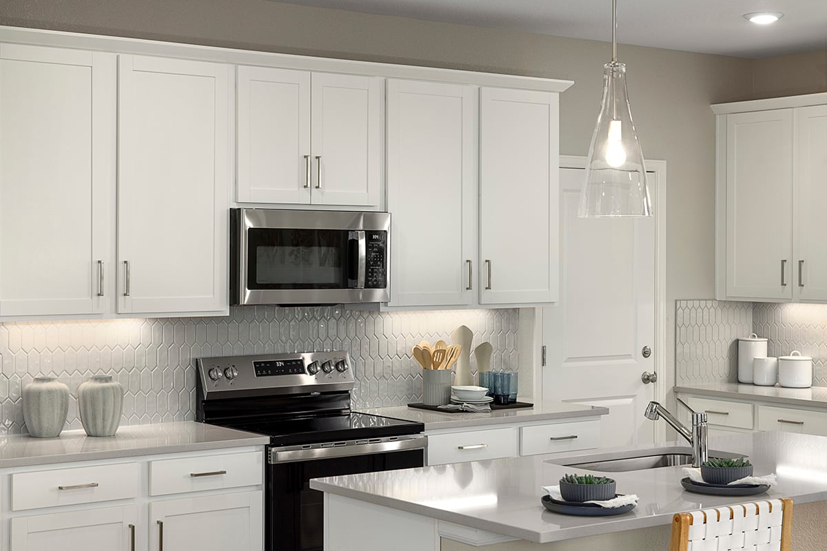 Maple framed cabinets at kitchen