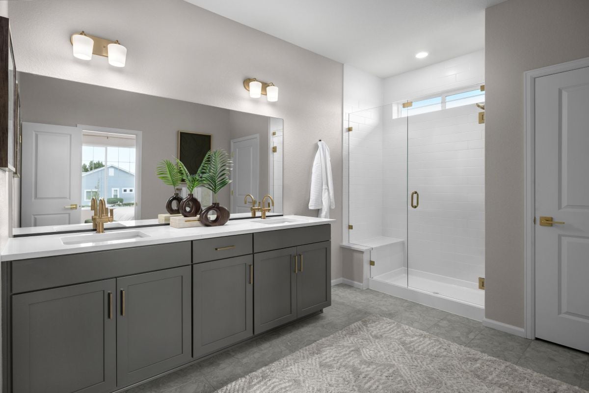 Dual-sink vanity at primary bath
