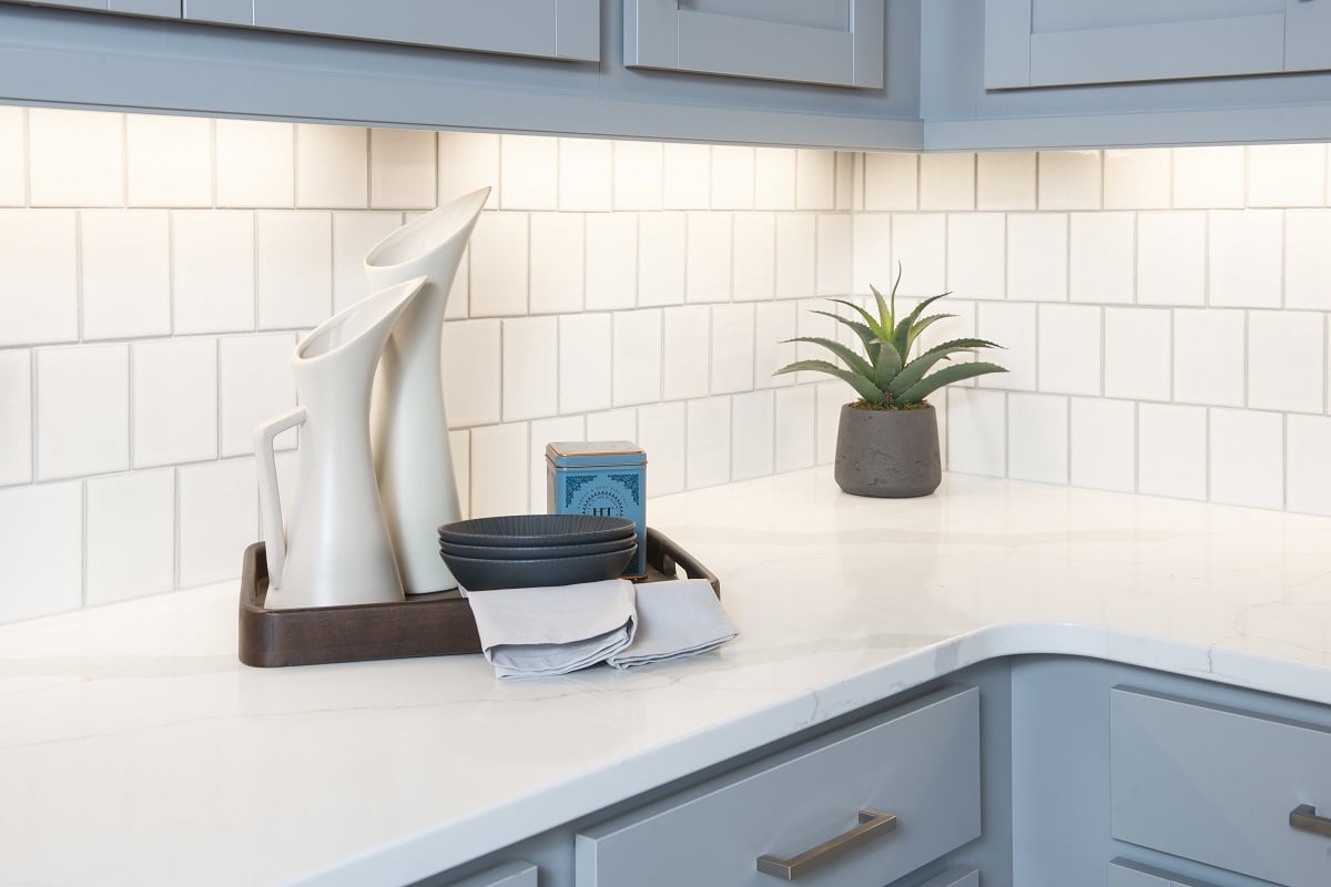 Spacious kitchen countertops