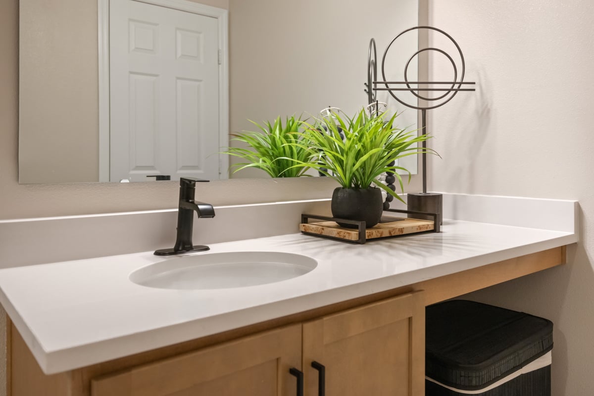 Extended vanity with knee space at bath 2