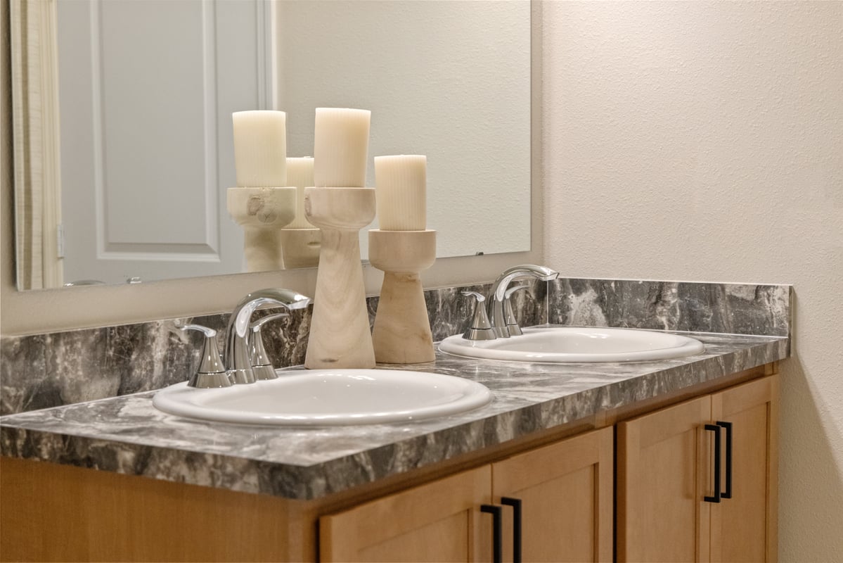 Dual-sink vanity at primary bath