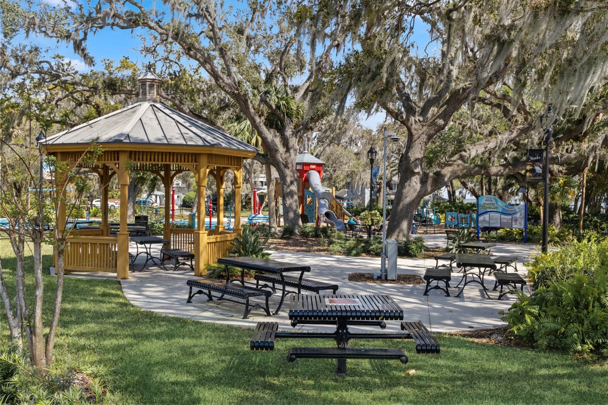 Close to Wooton Park