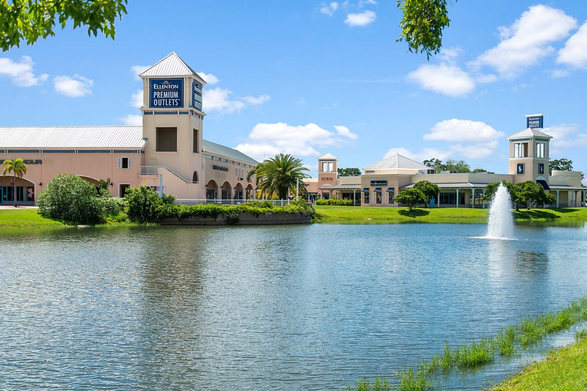 Minutes to Ellenton Premium Outlets®