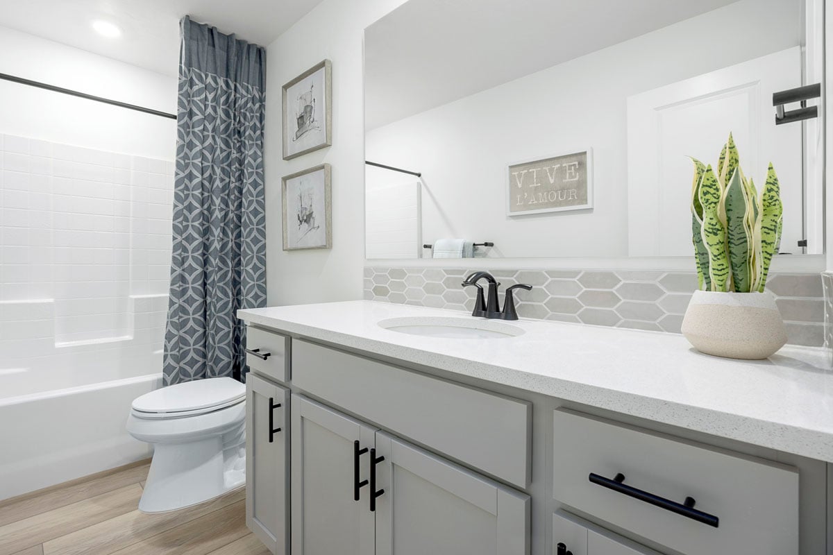 Extended vanity at bath 2