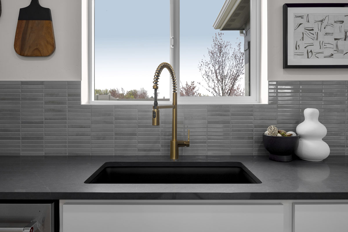 Brushed gold kitchen faucet