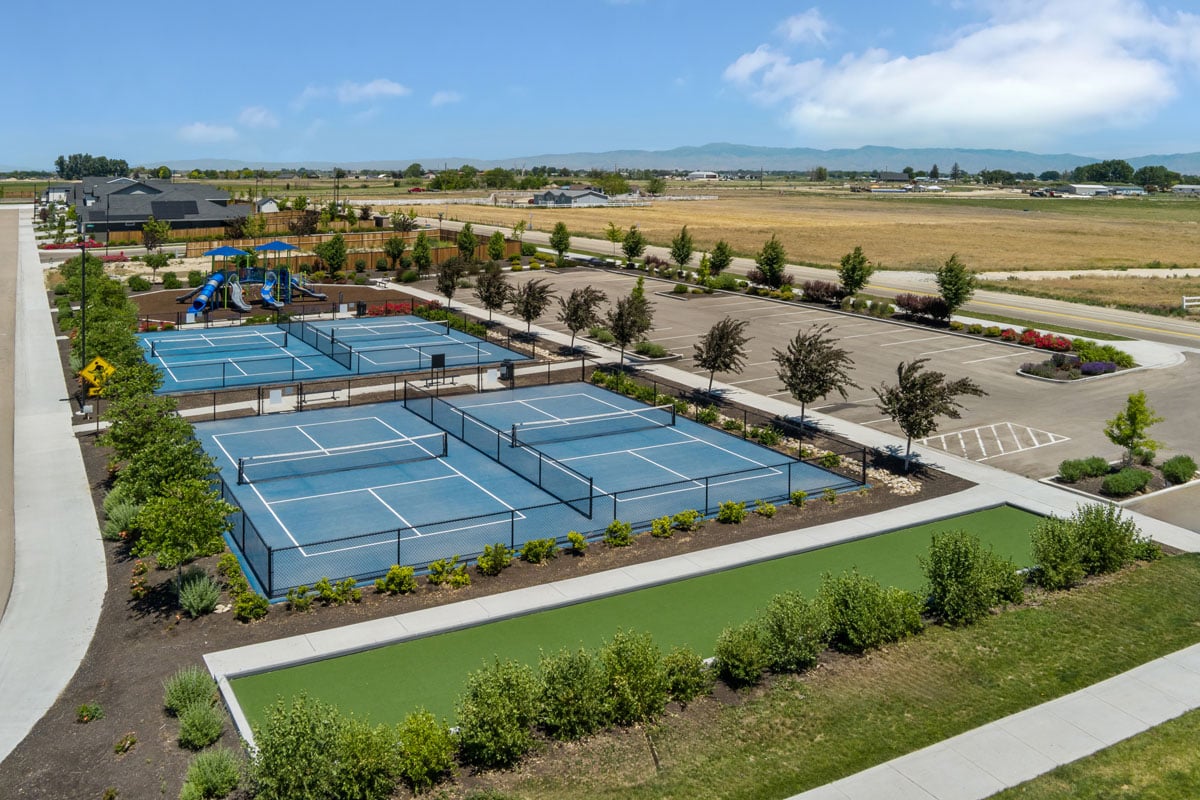 4-minute drive to Kuna Pickleball Courts