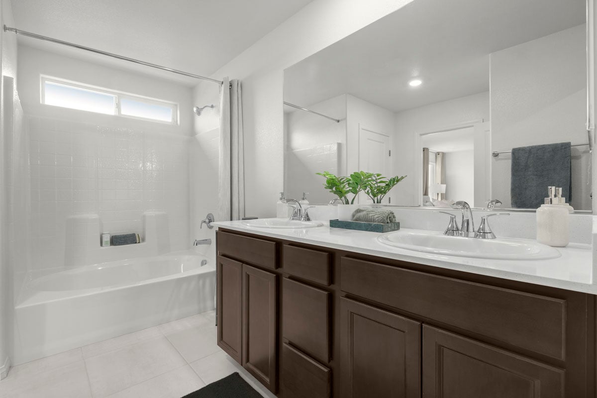 Dual-sink vanity at primary bath