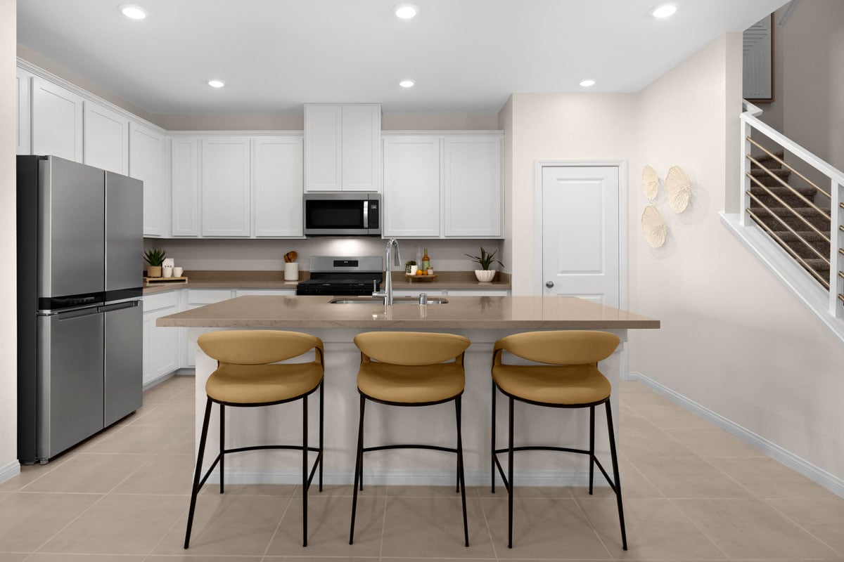 Kitchen breakfast bar