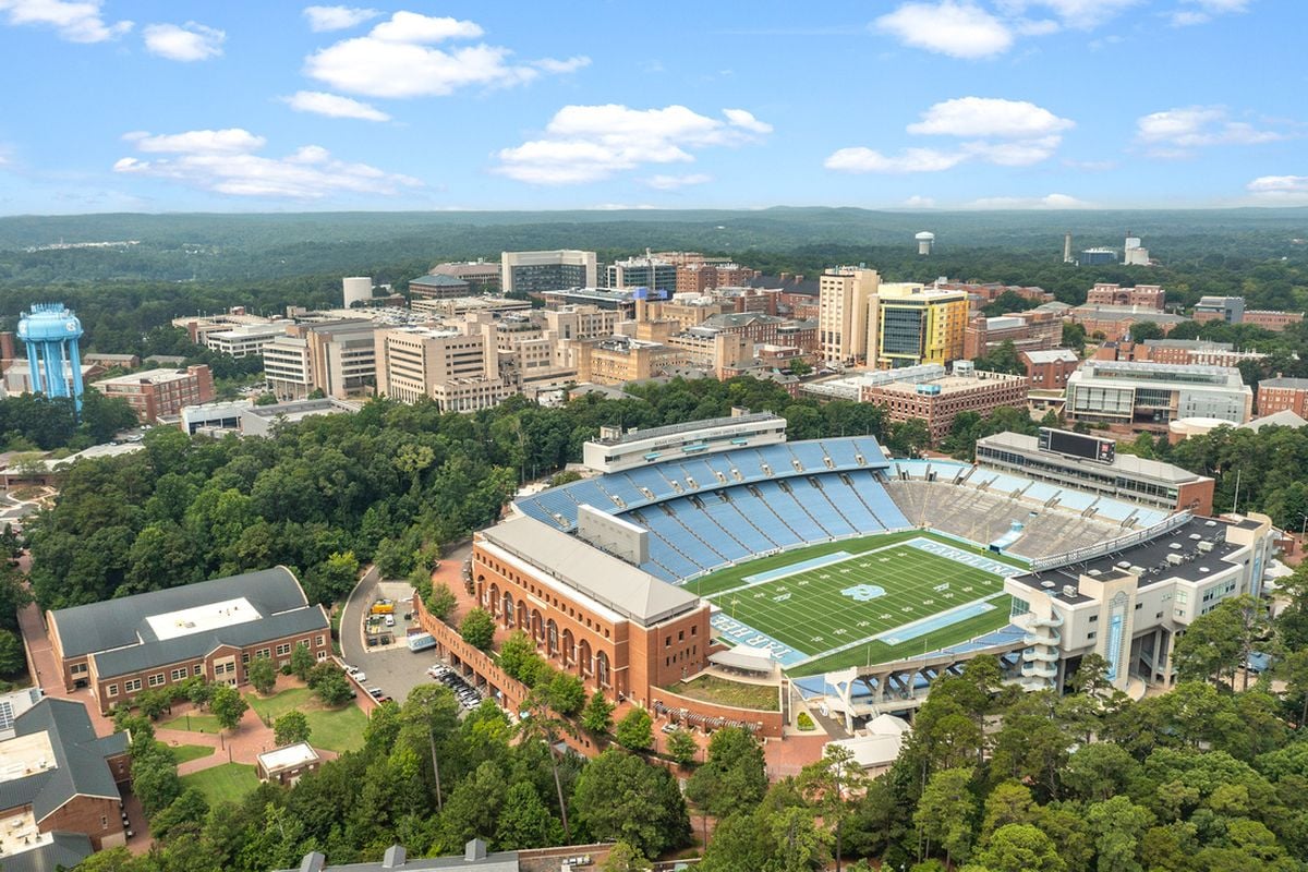 12-minute drive to Kenan Memorial Stadium