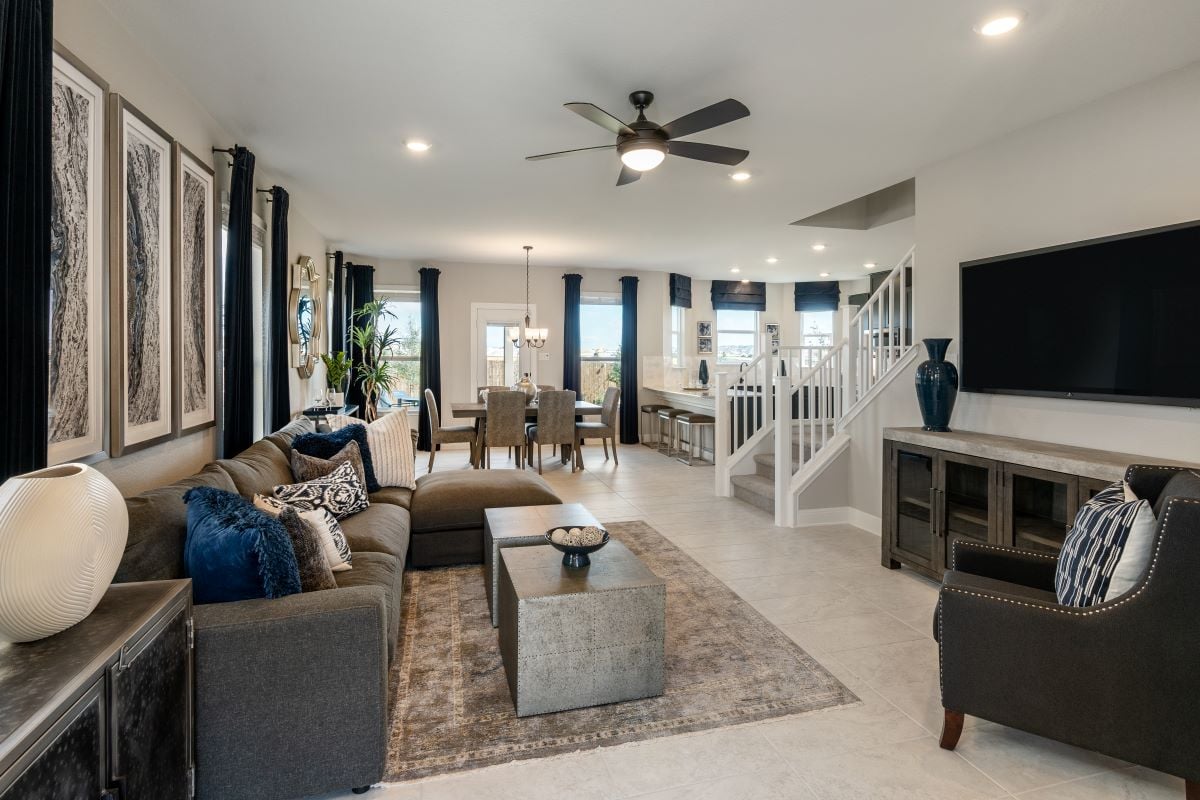 New Homes in Jarrell, TX - Sonterra-Cool Water Plan 2070 Great Room