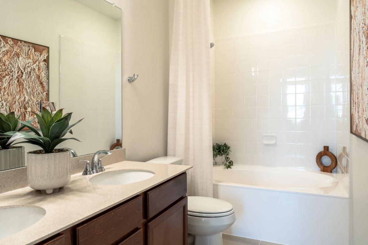 Garden tub/shower combination at primary bath