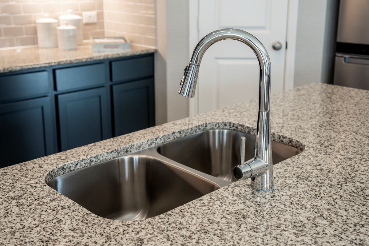 Dual-basin sink