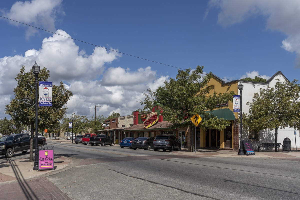 Minutes to downtown Kyle