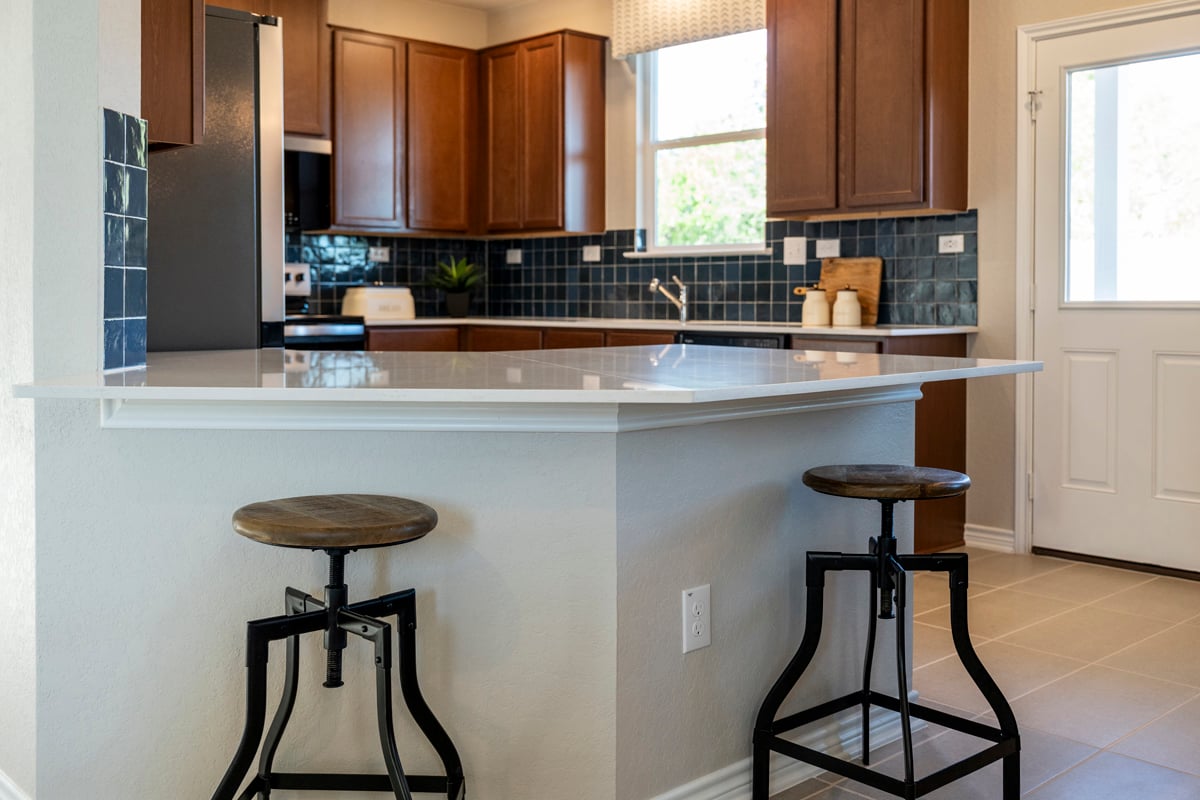 Optional extended breakfast bar