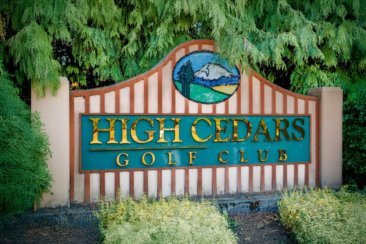 Near High Cedars Golf Club