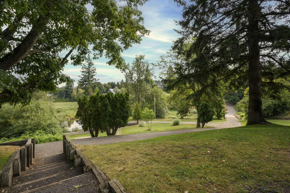 Near Jennings Memorial Park