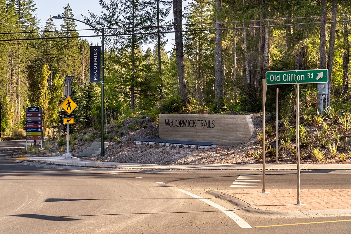 Community entry monument
